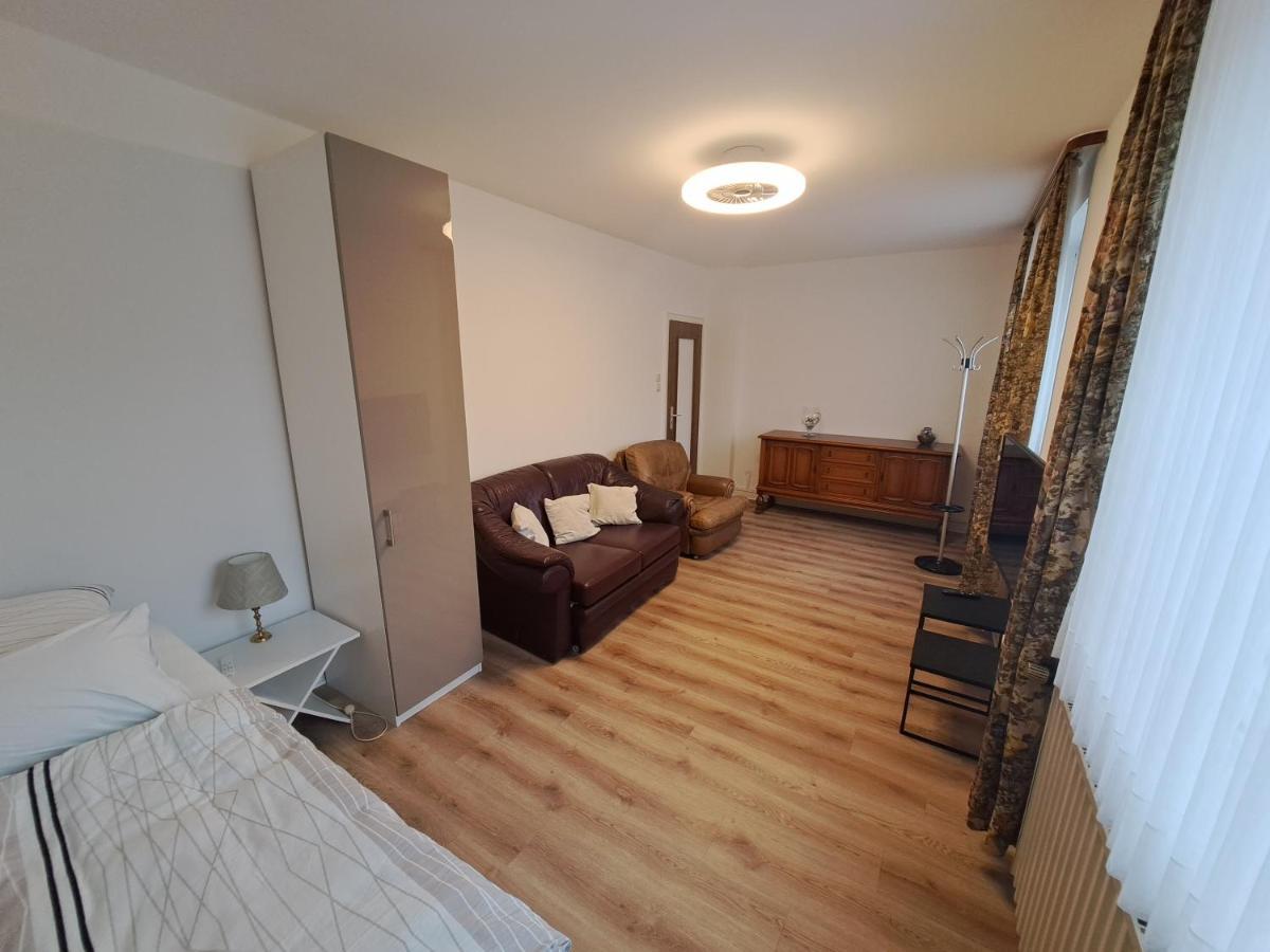 Muttis Apartment เมินเคงลัดบาค ภายนอก รูปภาพ