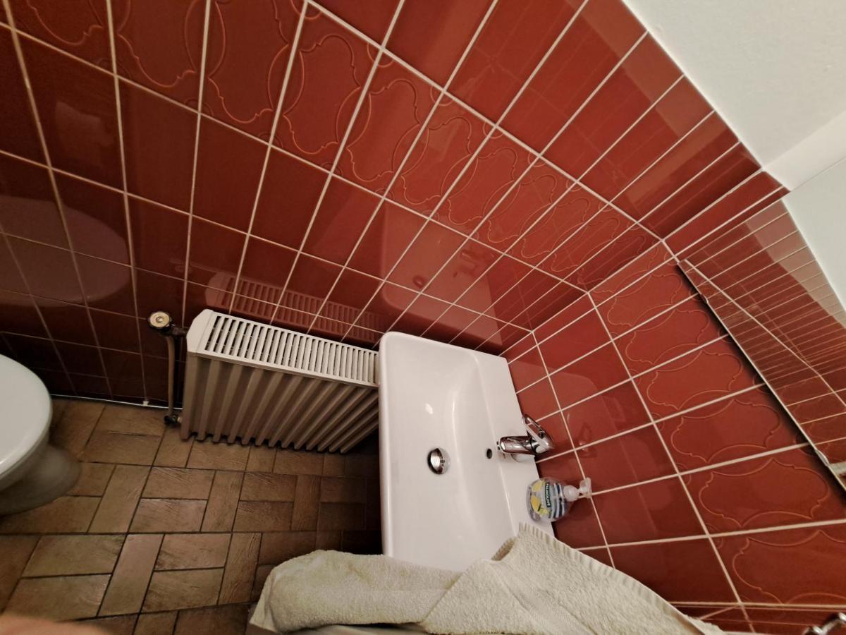Muttis Apartment เมินเคงลัดบาค ภายนอก รูปภาพ