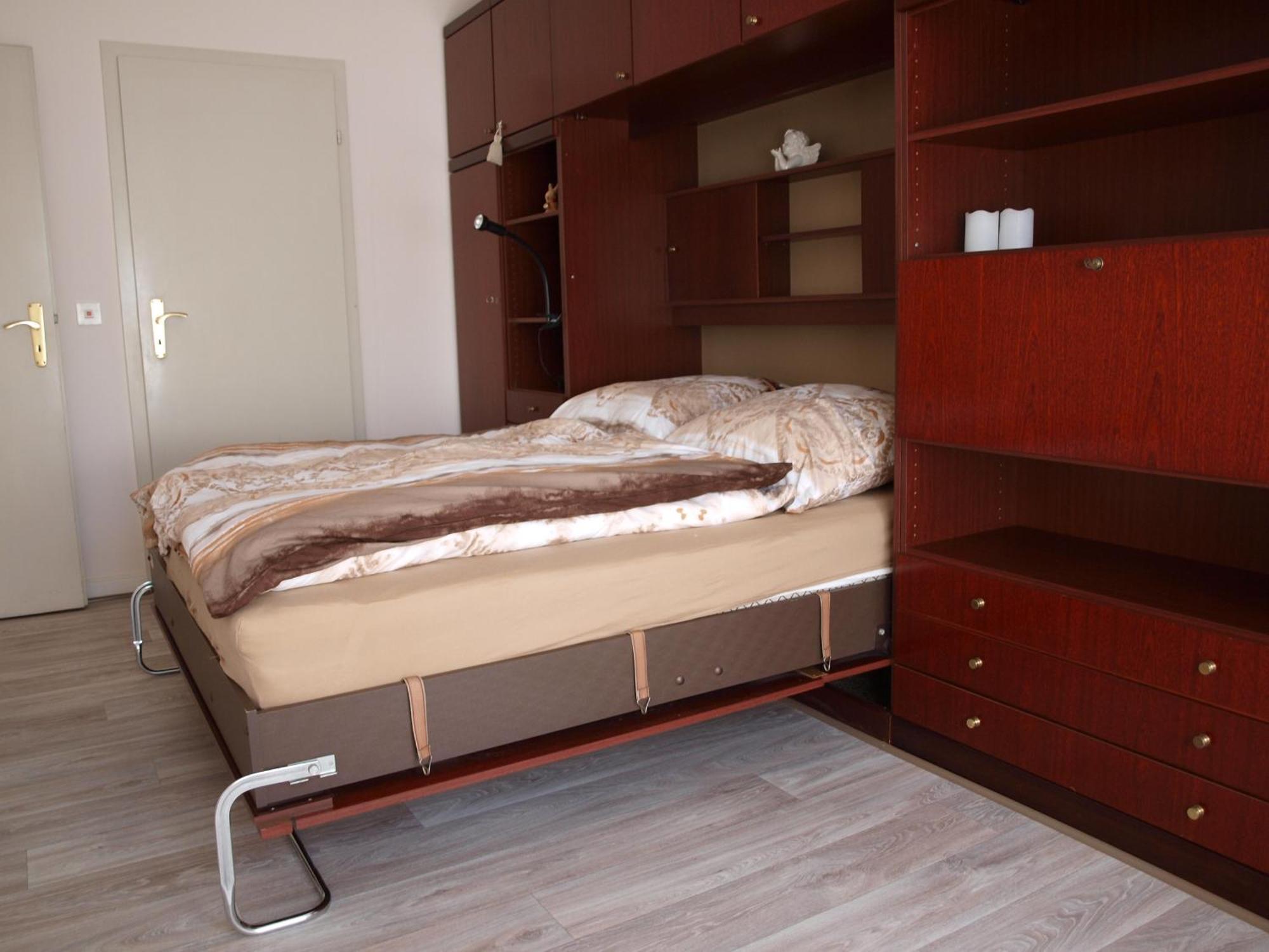 Muttis Apartment เมินเคงลัดบาค ภายนอก รูปภาพ